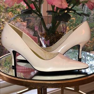 Nine West white leather pumps